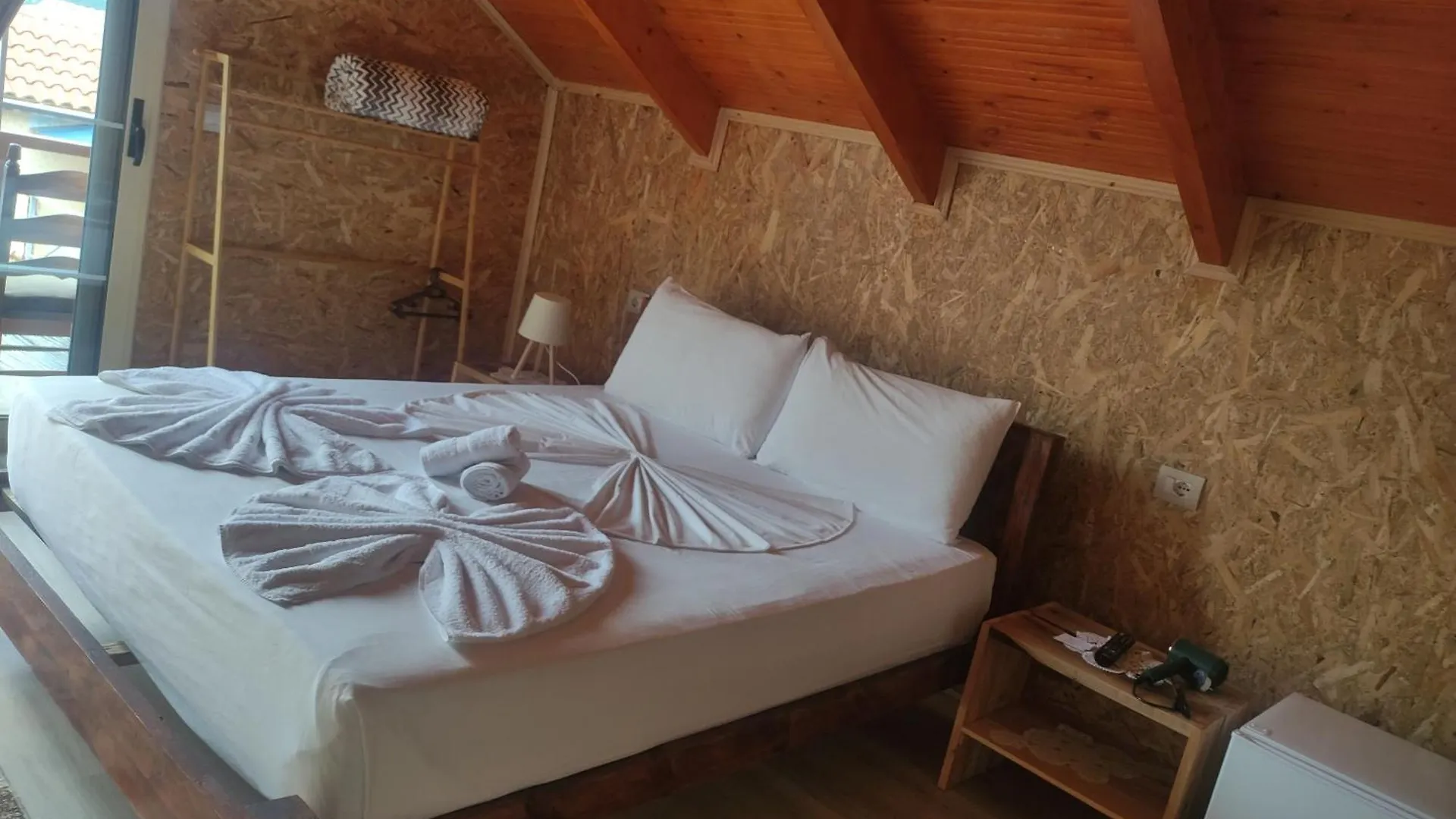 Bed & Breakfast Erda Lakeside Guesthouse Lini
