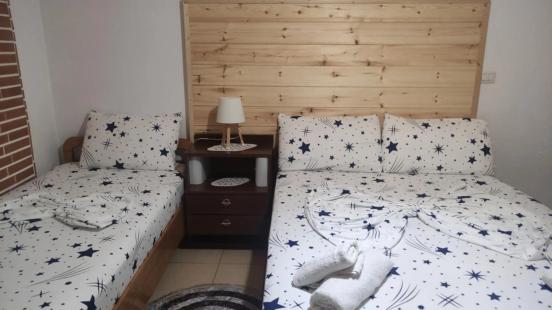 Erda Lakeside Guesthouse Lini