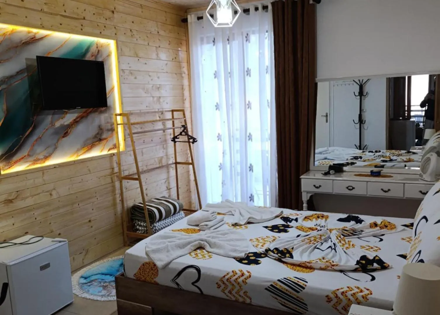 Erda Lakeside Guesthouse Lini 0*,