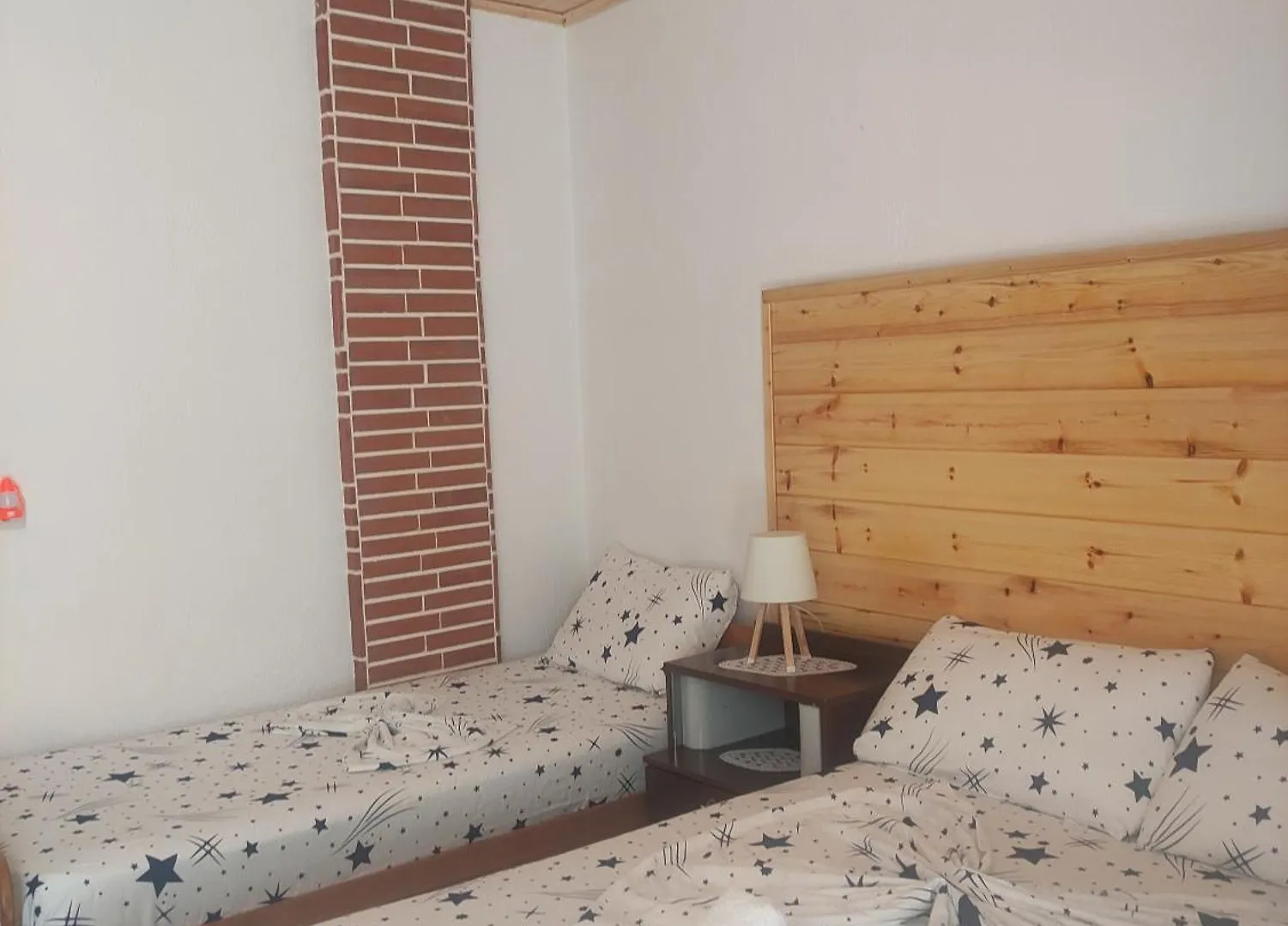 Couette-café Erda Lakeside Guesthouse Lini Albanie