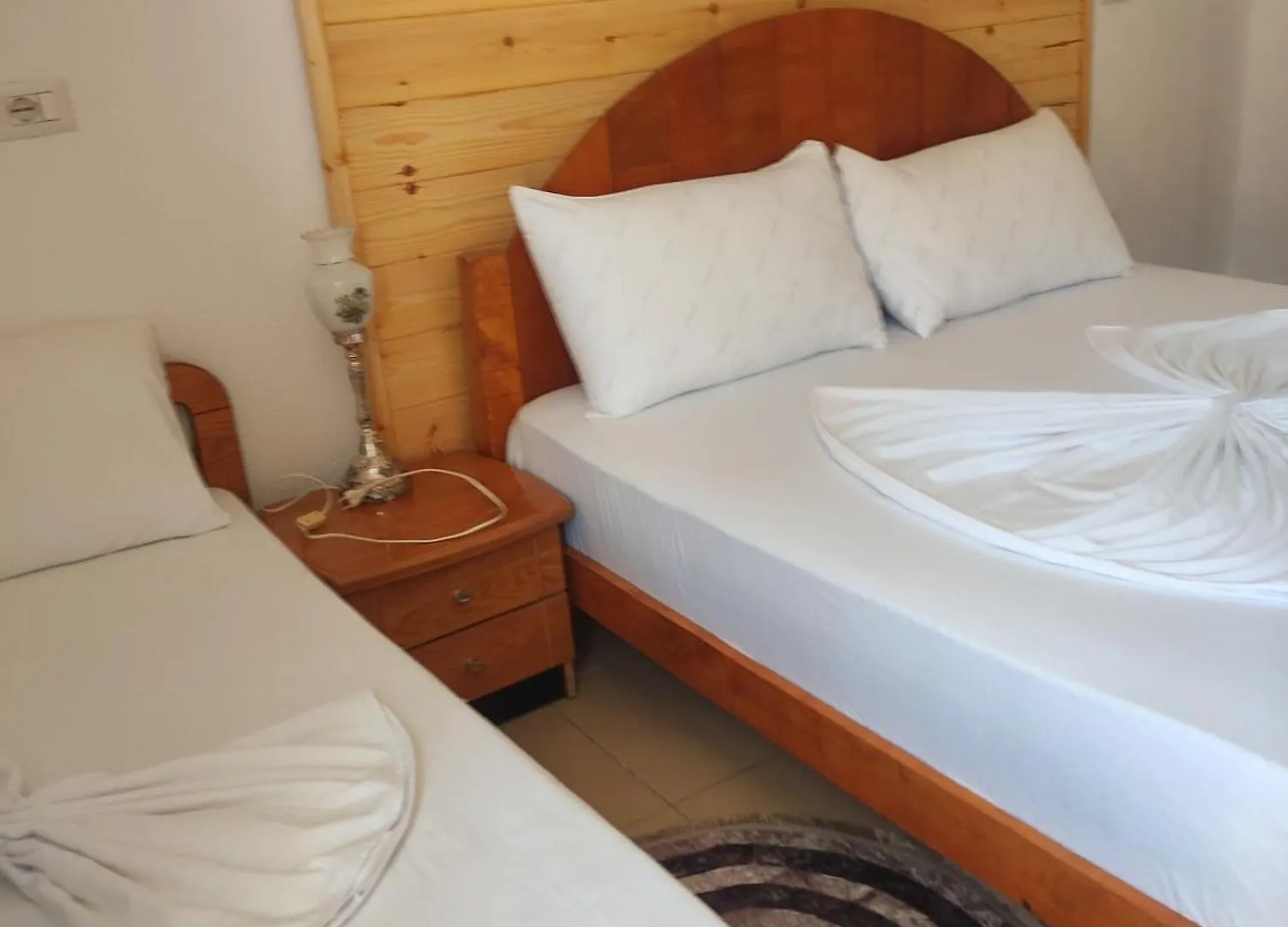 Erda Lakeside Guesthouse Lini